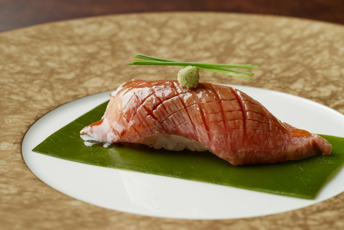 お箸で食べられるおもてなしのお料理